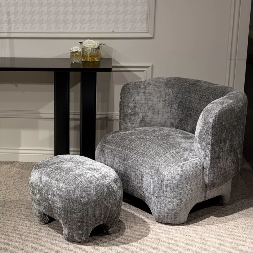 Крісло , River stone charm