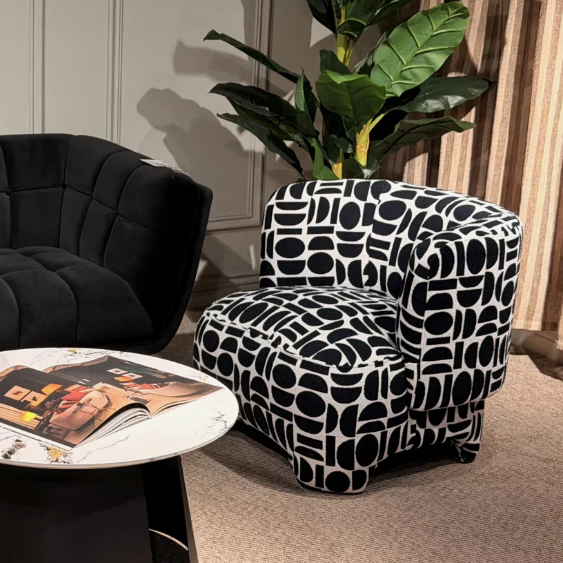 Крісло , Black dots